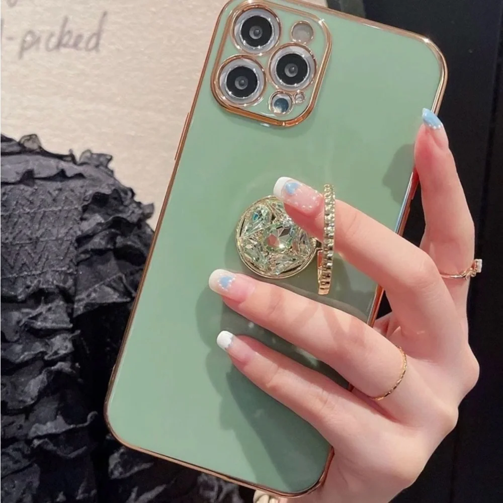 Green iPhone 14 Pro Case with Gold Accents